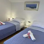 Ivana Apartament *